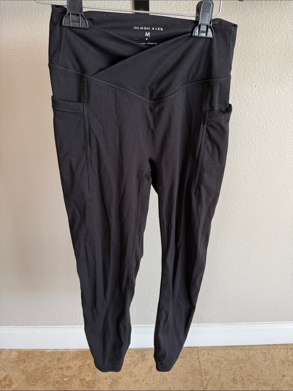 Blogilates Women M Black Crisscross High Waist Pockets